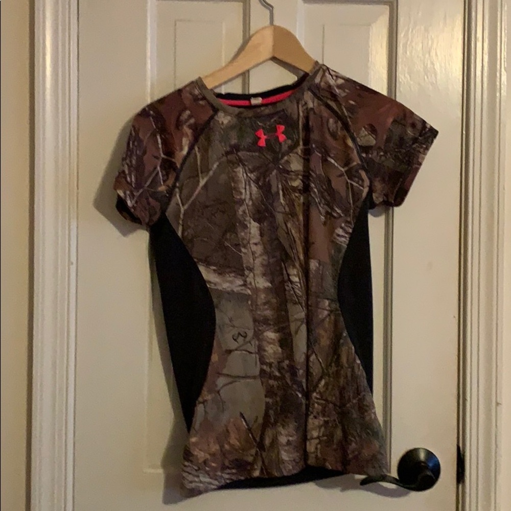 Under armor camo t shirt